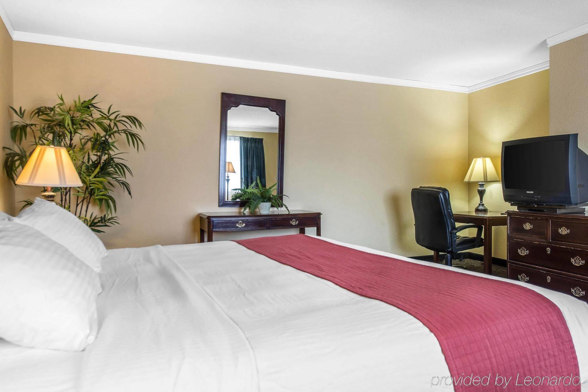 Travelodge By Wyndham Stratton Exterior foto